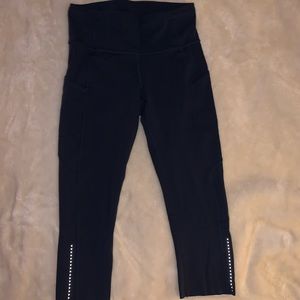 Lululemon Navy Blue Cropped Leggings